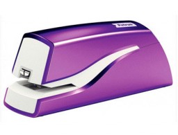 Grapadora Petrus eléctrica E-310 WOW 12 hojas violeta metalizado